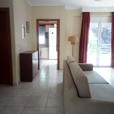 Apartment αυτόνομο οροφοδιαμέρισμα με ανεξάρτητη είσοδο και ιδιωτικό πάρκινγκ και περιβάλλον χώρο